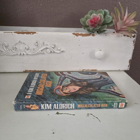 Vtg Miscalculated Risk Book - Picture 3 of 8